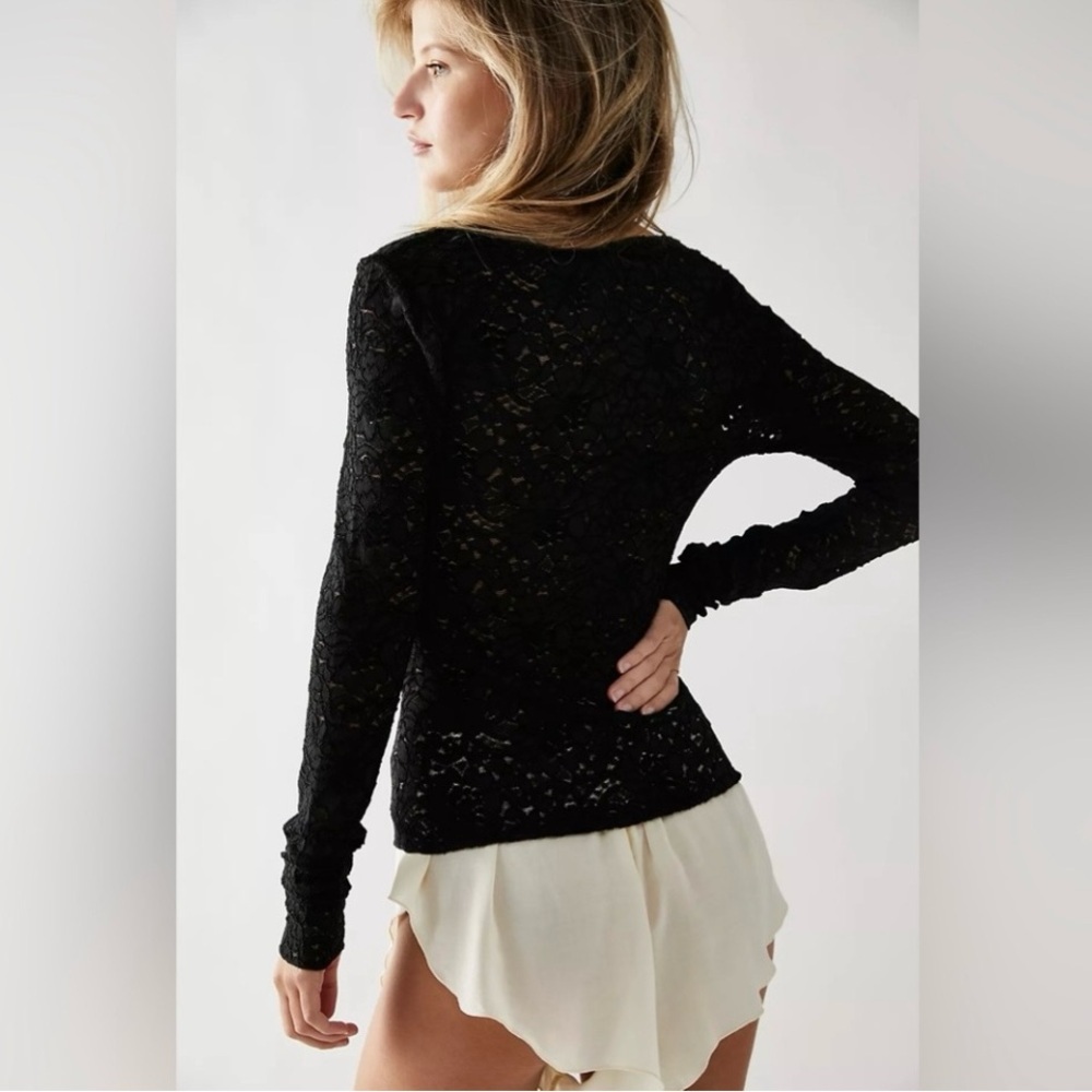 Free People Intimately Black Cloud Ride Notch Lace Long Sleeve Top Size M - Picture 4 of 12
